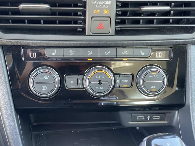 Used 2022 Volkswagen Jetta SEL FWD image 16