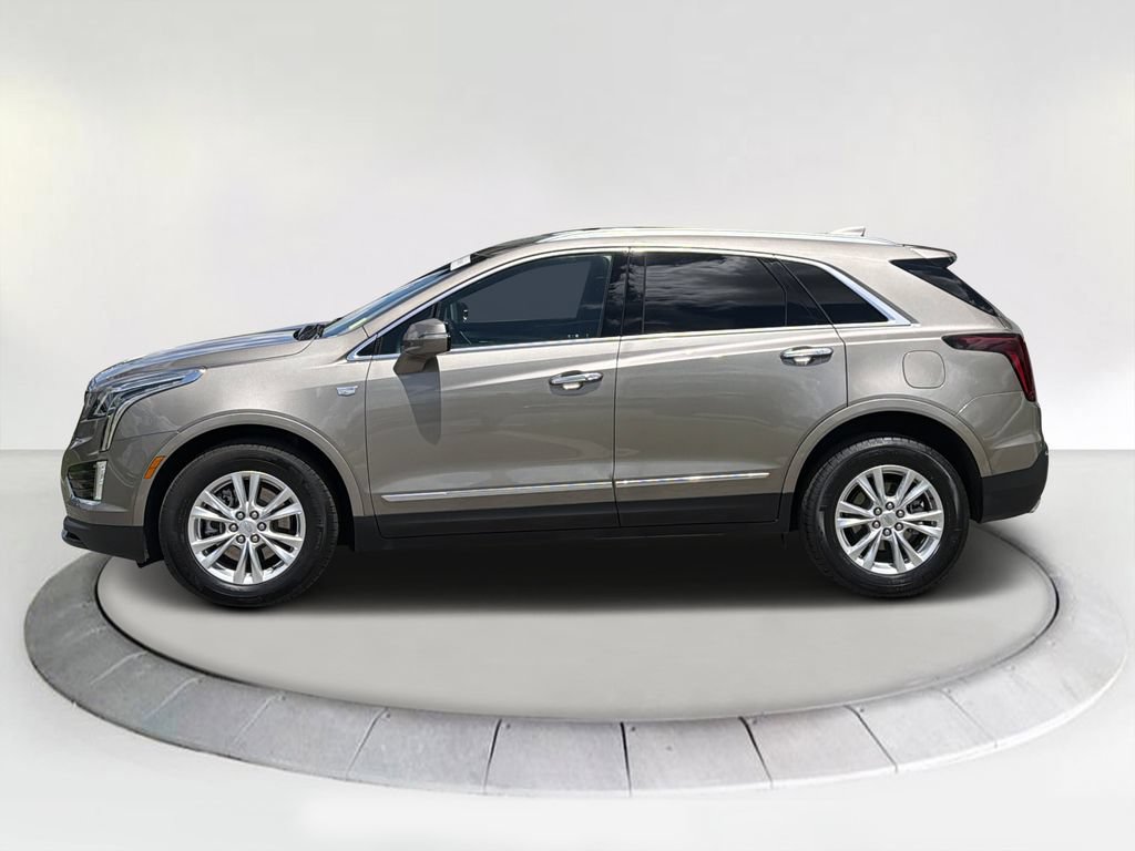 Certified 2023 Cadillac XT5 Luxury FWD image 2