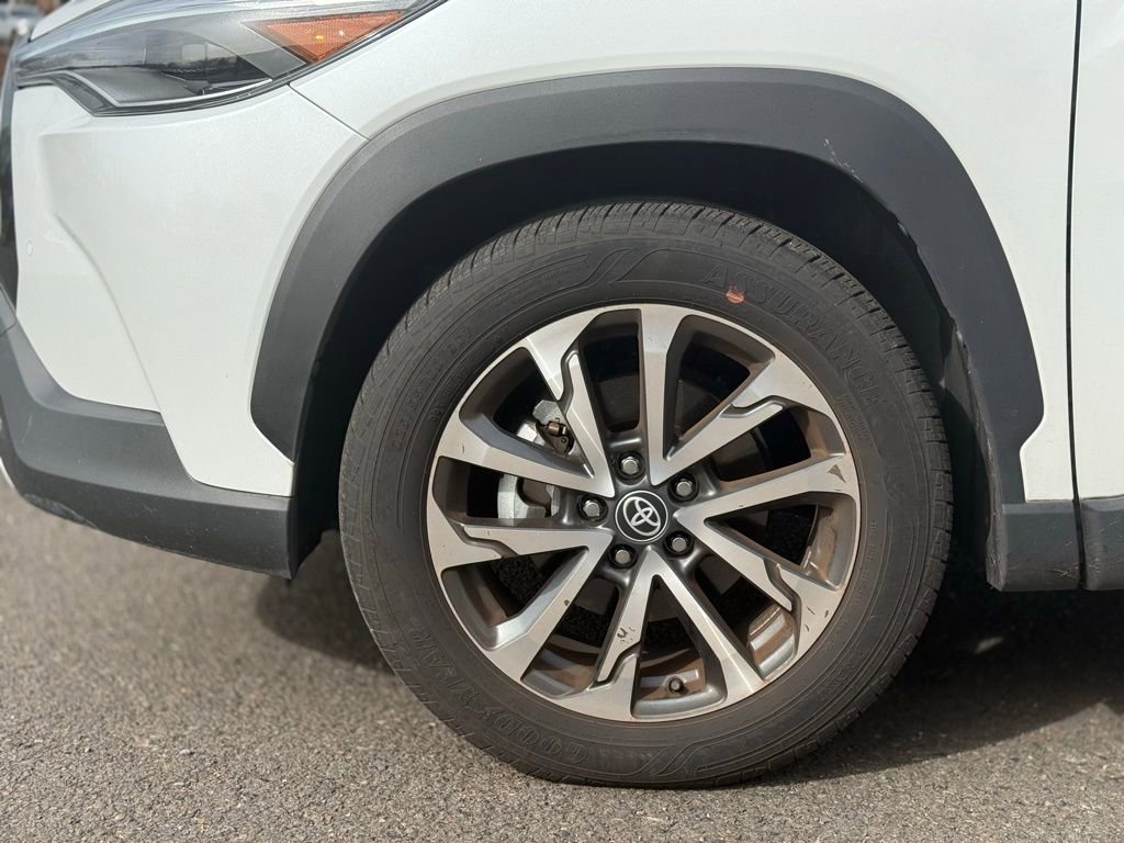 Certified 2023 Toyota Corolla Cross XLE w/ Convenience Package image 9