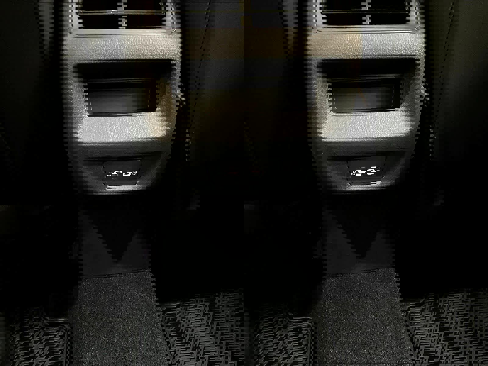 New 2026 Volkswagen Tiguan SE image 22