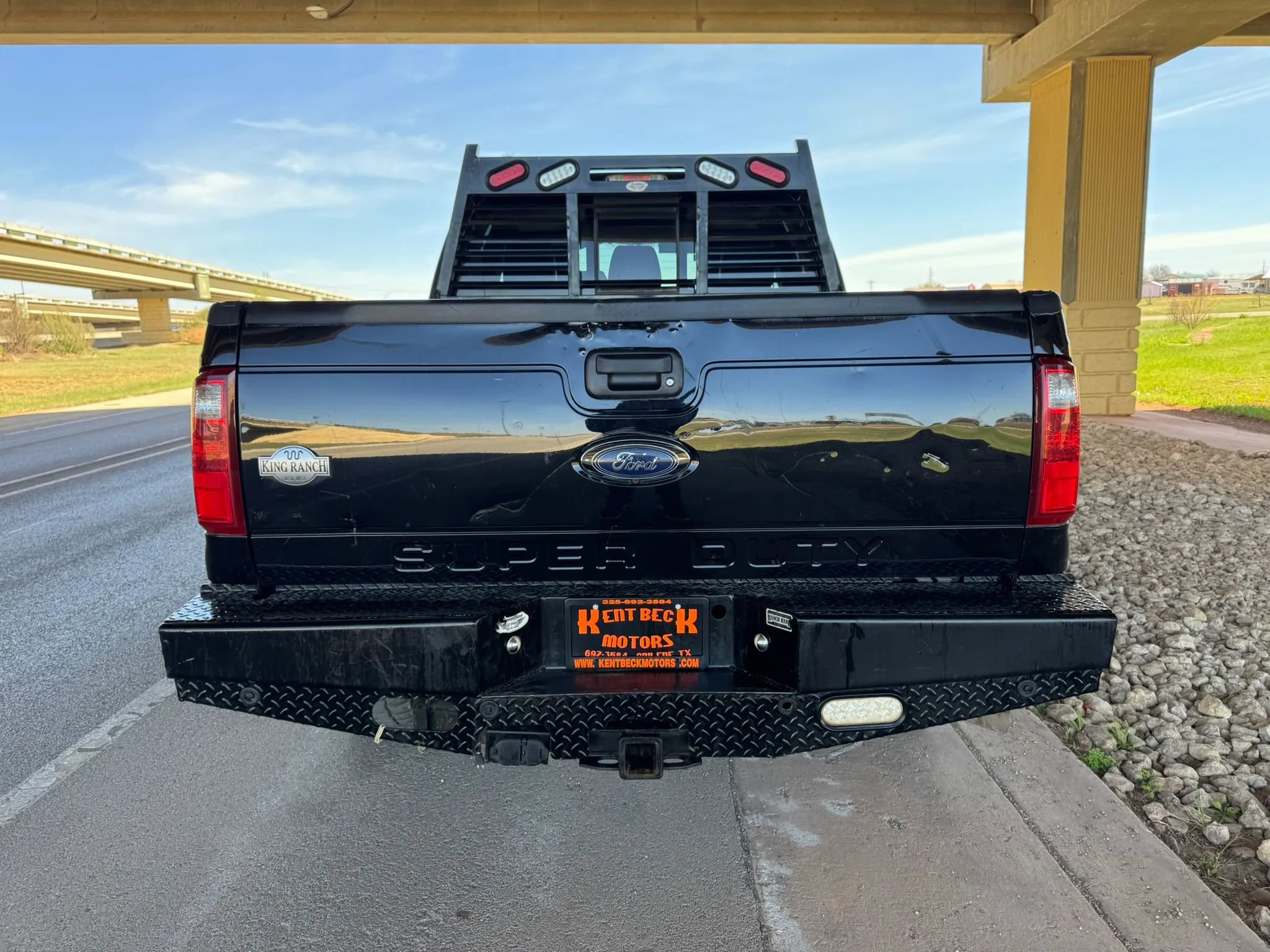 Used 2016 Ford F250 King Ranch w/ FX4 Off-Road Package image 4