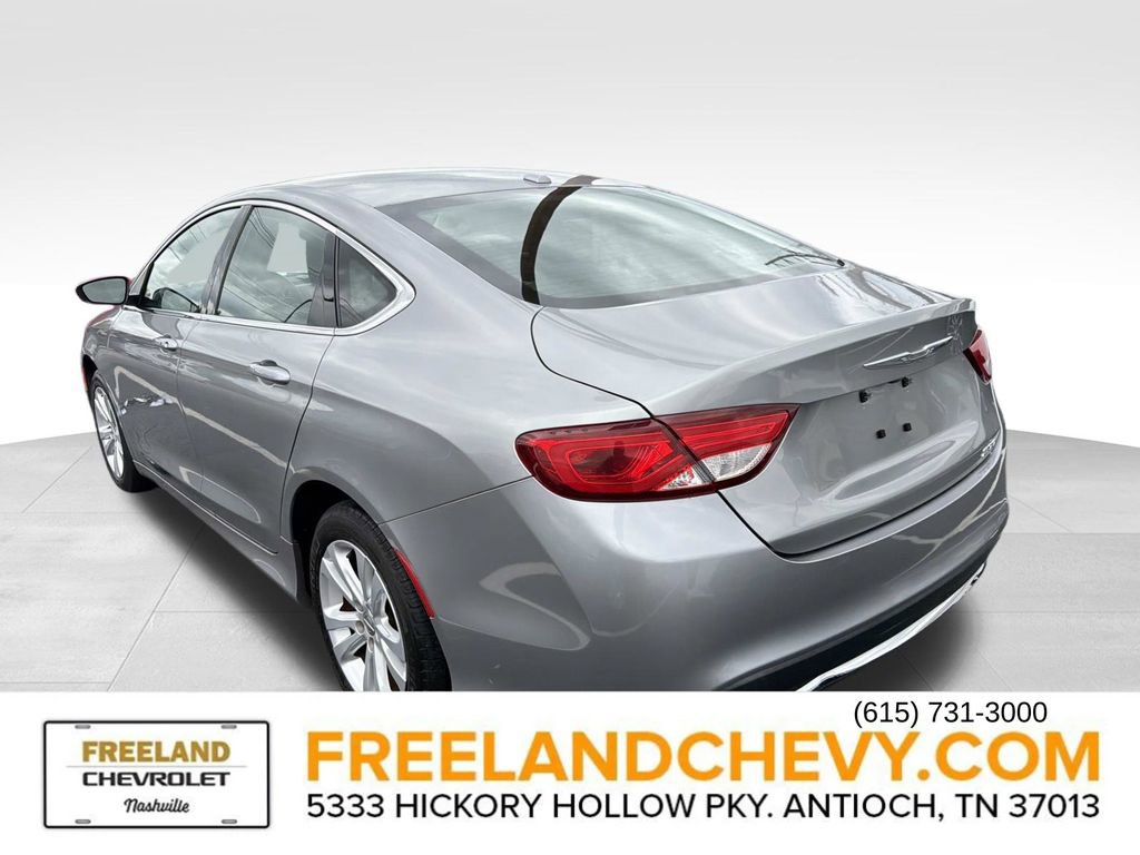 Used 2015 Chrysler 200 Limited w/ Convenience Group FWD image 4