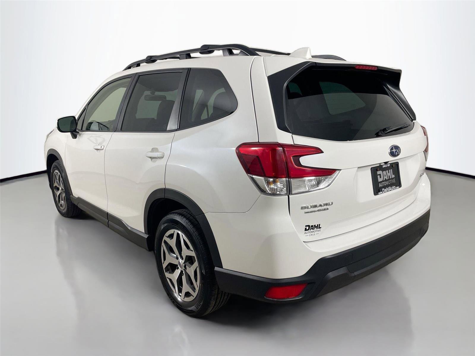 Used 2023 Subaru Forester Premium AWD/4WD image 10