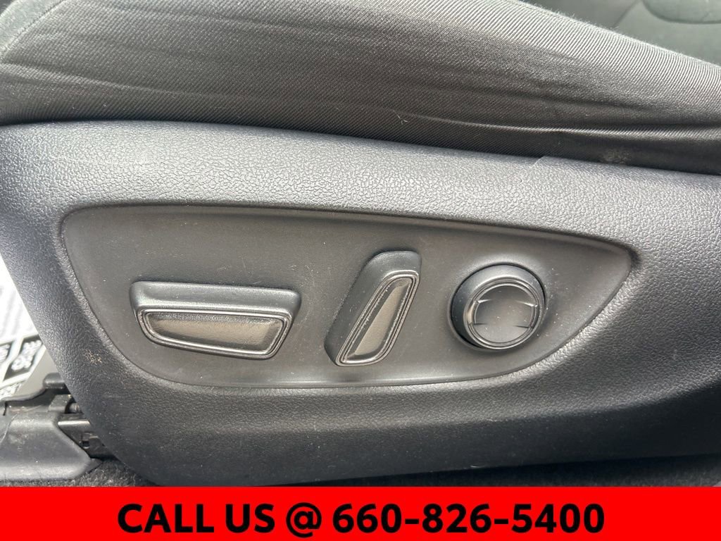 Used 2021 Toyota RAV4 XLE image 16