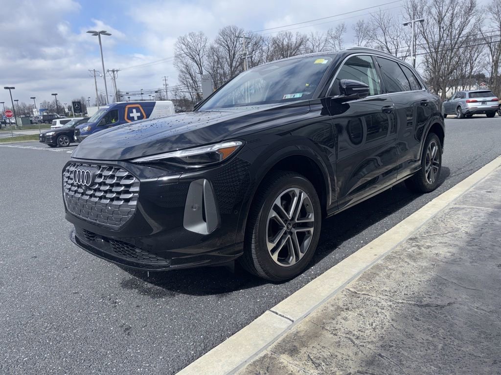 Certified 2025 Audi Q5 2.0T Premium Plus w/ Premium Plus image 32