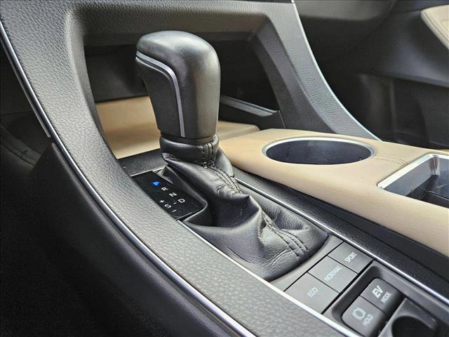 Used 2019 Toyota Avalon Limited w/ Advanced Safety Package image 12