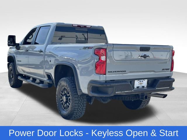 Used 2024 Chevrolet Silverado 2500 ZR2 w/ Technology Package AWD/4WD image 23