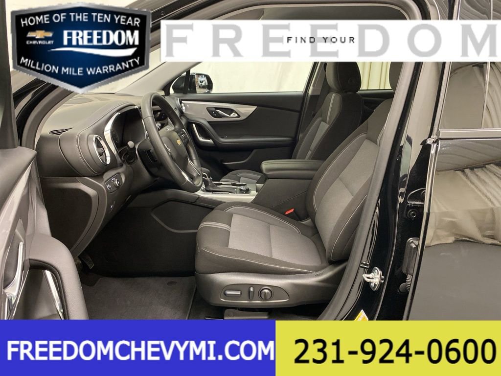 Used 2025 Chevrolet Blazer LT image 14