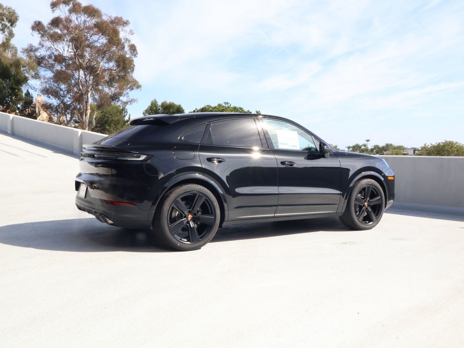 New 2026 Porsche Cayenne Coupe AWD/4WD image 14