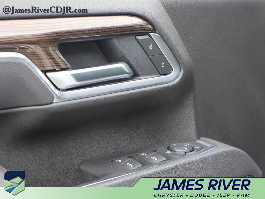 Used 2025 Chevrolet Silverado 2500 LT w/ Convenience Package image 21