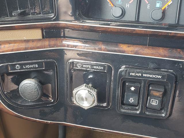 Used 1990 Ford Bronco AWD/4WD image 21