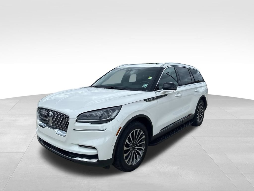 Used 2022 Lincoln Aviator Reserve w/ Equipment Group 201A AWD/4WD image 3