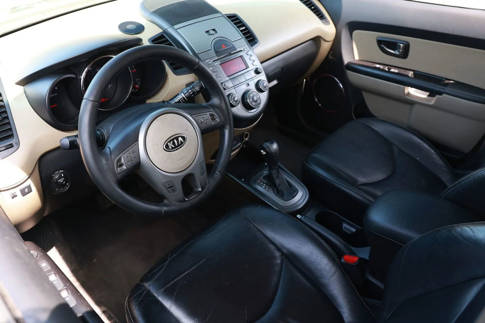 Used 2011 Kia Soul ! FWD image 13