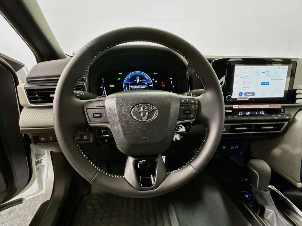 New 2026 Toyota Camry SE AWD/4WD image 12