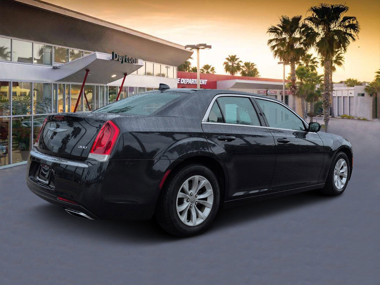Used 2016 Chrysler 300 Limited w/ Driver Convenience Group image 3