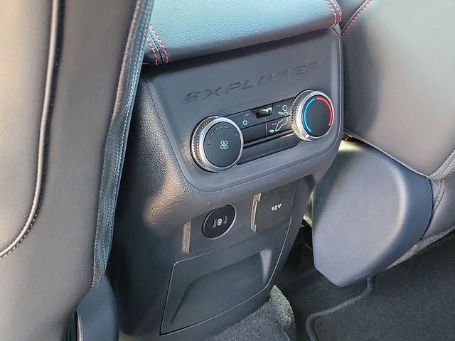 Used 2025 Ford Explorer ST-Line AWD/4WD image 24