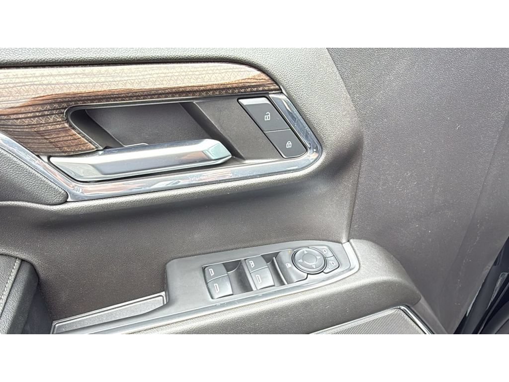 Used 2024 Chevrolet Silverado 1500 LT AWD/4WD image 14
