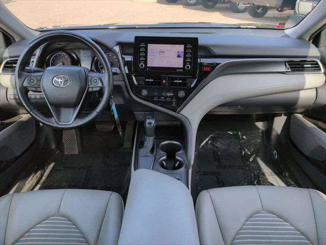 Certified 2021 Toyota Camry SE w/ Cold Weather Package FWD image 14