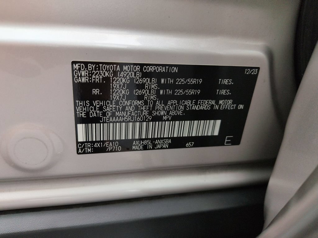 Certified 2024 Toyota Venza Limited AWD/4WD image 29