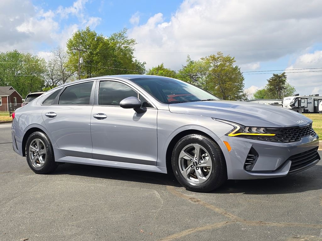 Used 2023 Kia K5 LXS image 1