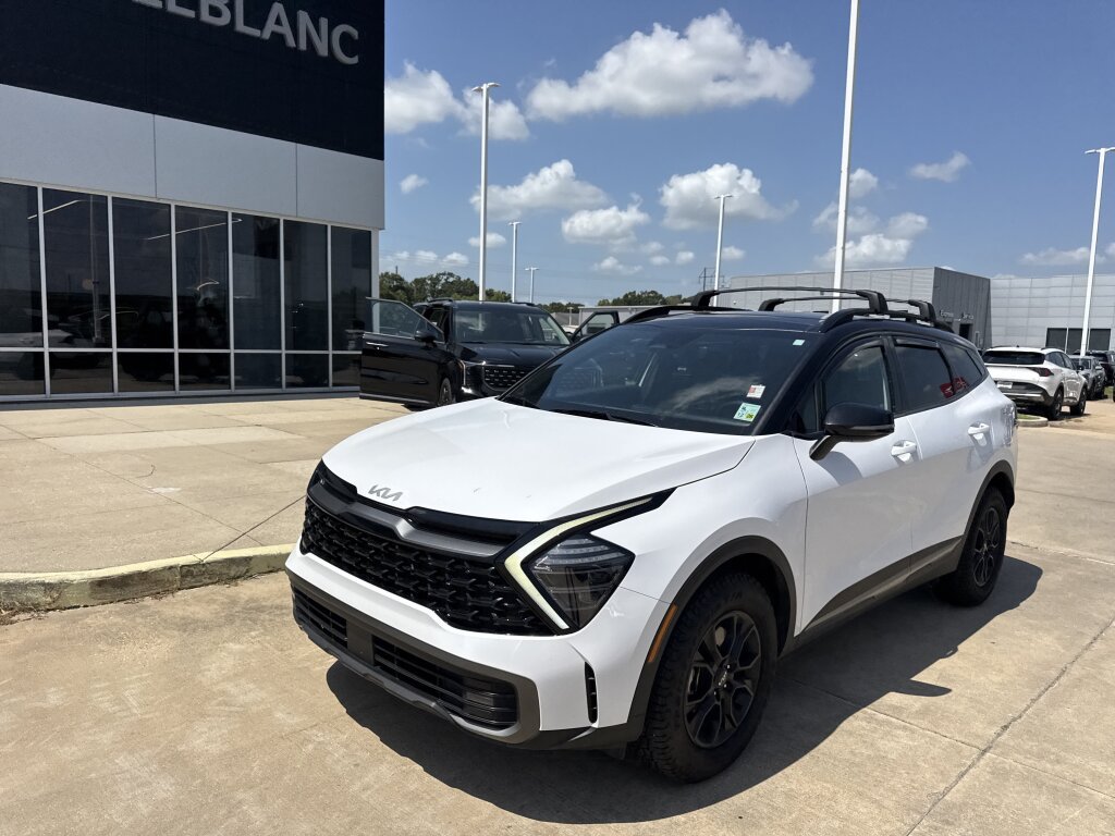 Certified 2024 Kia Sportage X-Pro AWD/4WD image 2