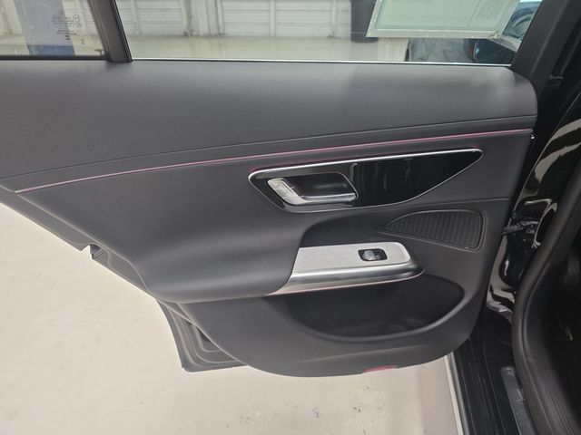 Used 2025 Mercedes-Benz E 350 Sedan image 11