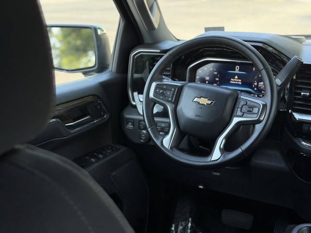 Used 2024 Chevrolet Silverado 1500 LT AWD/4WD image 34