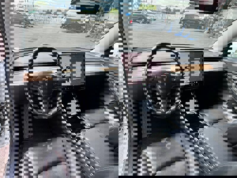 Used 2018 Tesla Model 3 Mid Range RWD image 22