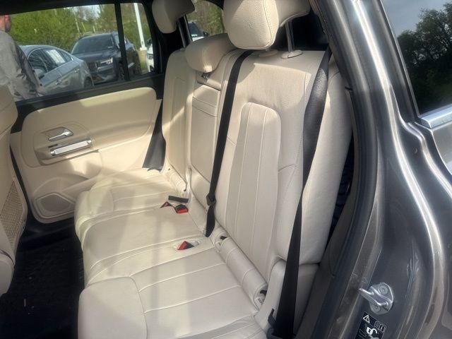 Used 2021 Mercedes-Benz GLB 250 4MATIC image 11