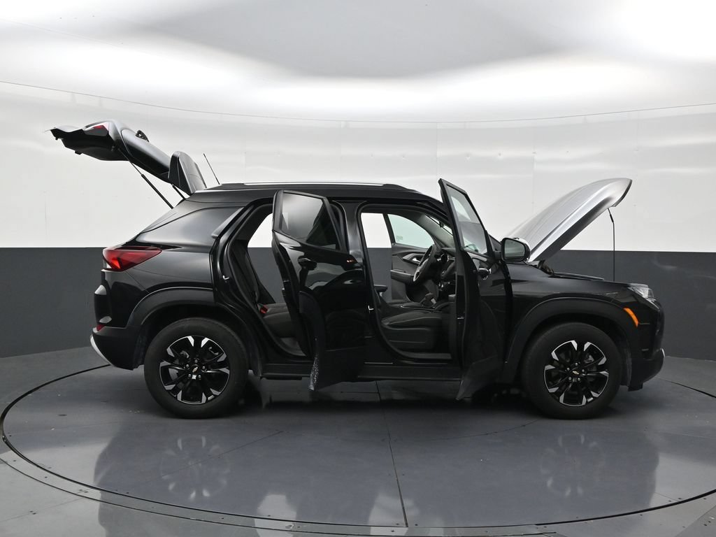 Used 2023 Chevrolet TrailBlazer LT FWD image 29