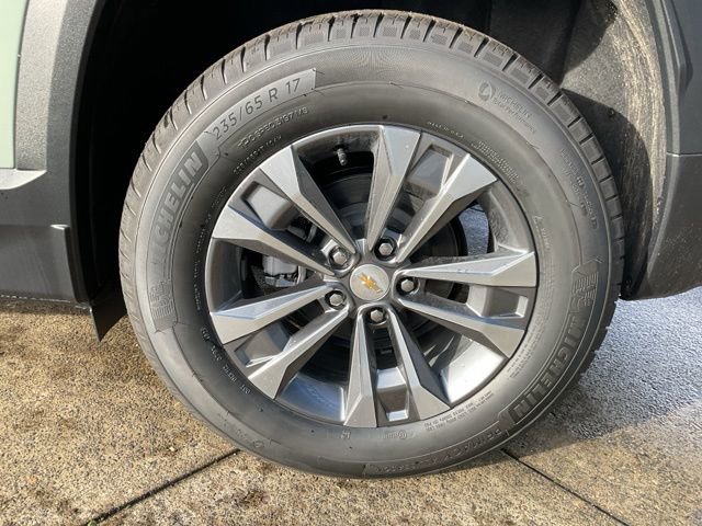 New 2026 Chevrolet Equinox LT AWD/4WD image 12