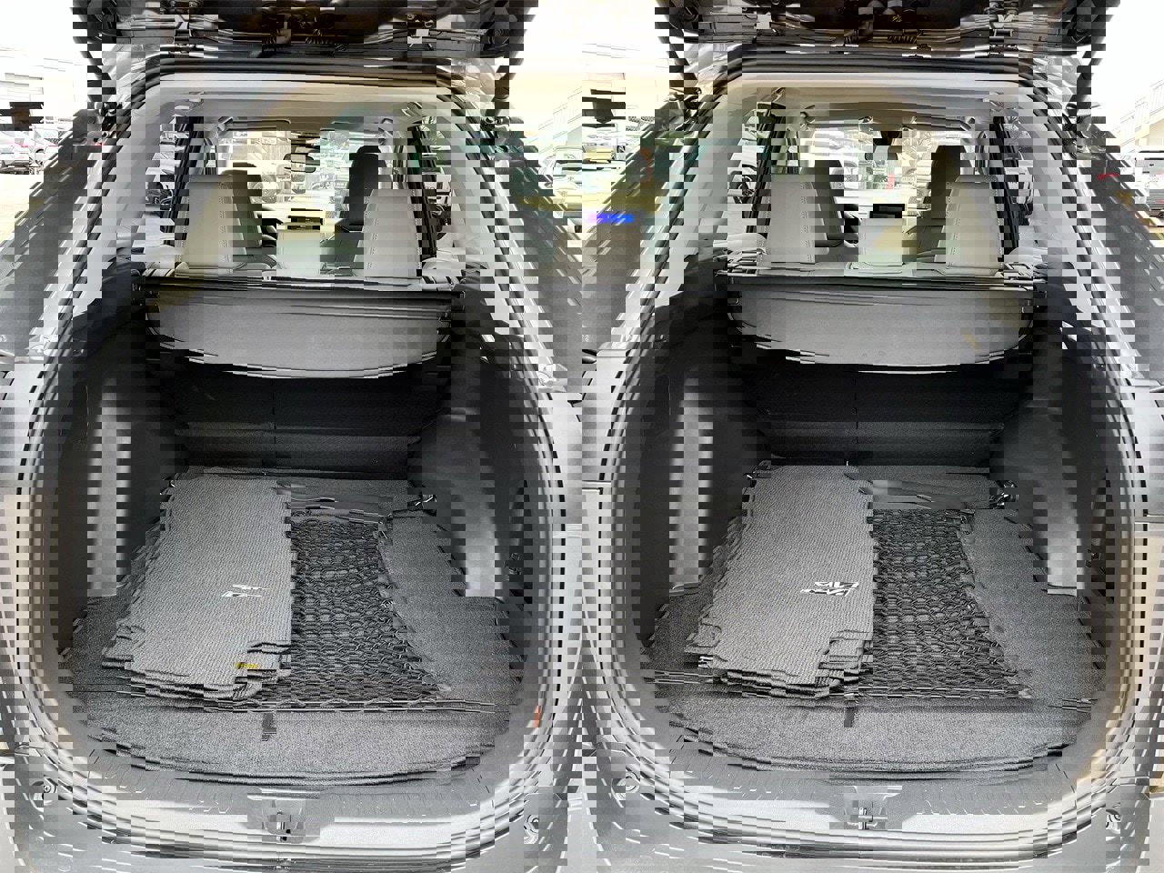 Used 2025 Toyota RAV4 XLE Premium image 30