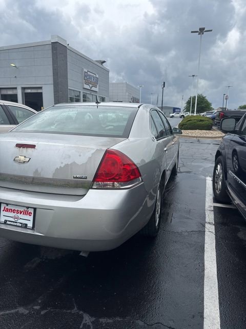 Used 2007 Chevrolet Impala LT FWD image 2