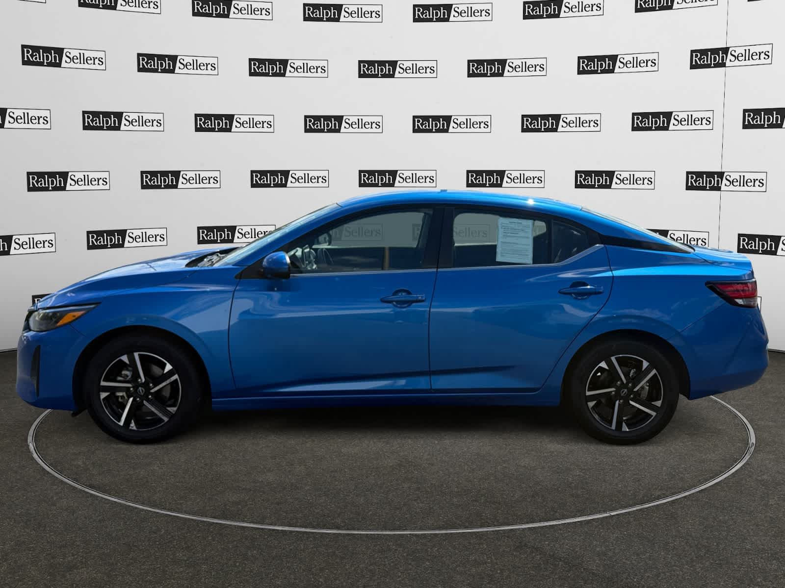 Used 2025 Nissan Sentra SV FWD image 3