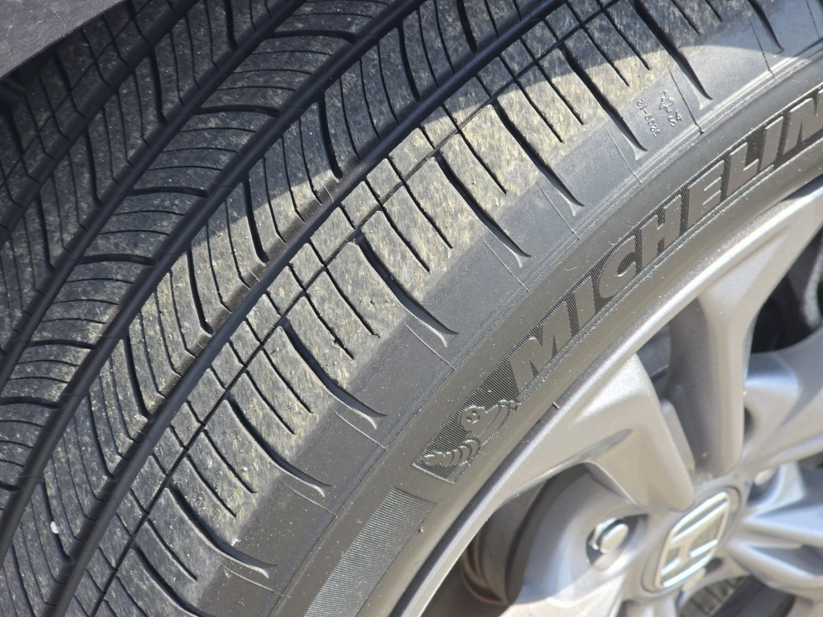 Used 2024 Honda Accord EX image 12