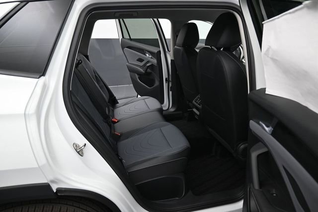 New 2026 Volkswagen Tiguan SE FWD image 13