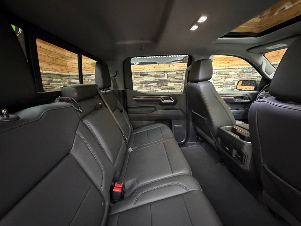 Used 2023 Chevrolet Silverado 1500 RST w/ Convenience Package II AWD/4WD image 24