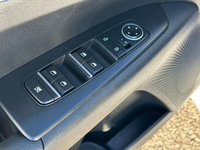 Used 2024 Kia Forte LXS w/ LXS Technology Package image 15