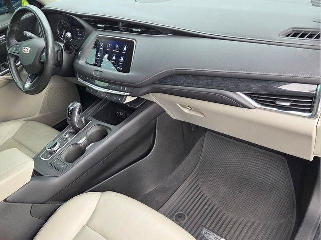 Certified 2019 Cadillac XT4 Premium Luxury FWD image 24