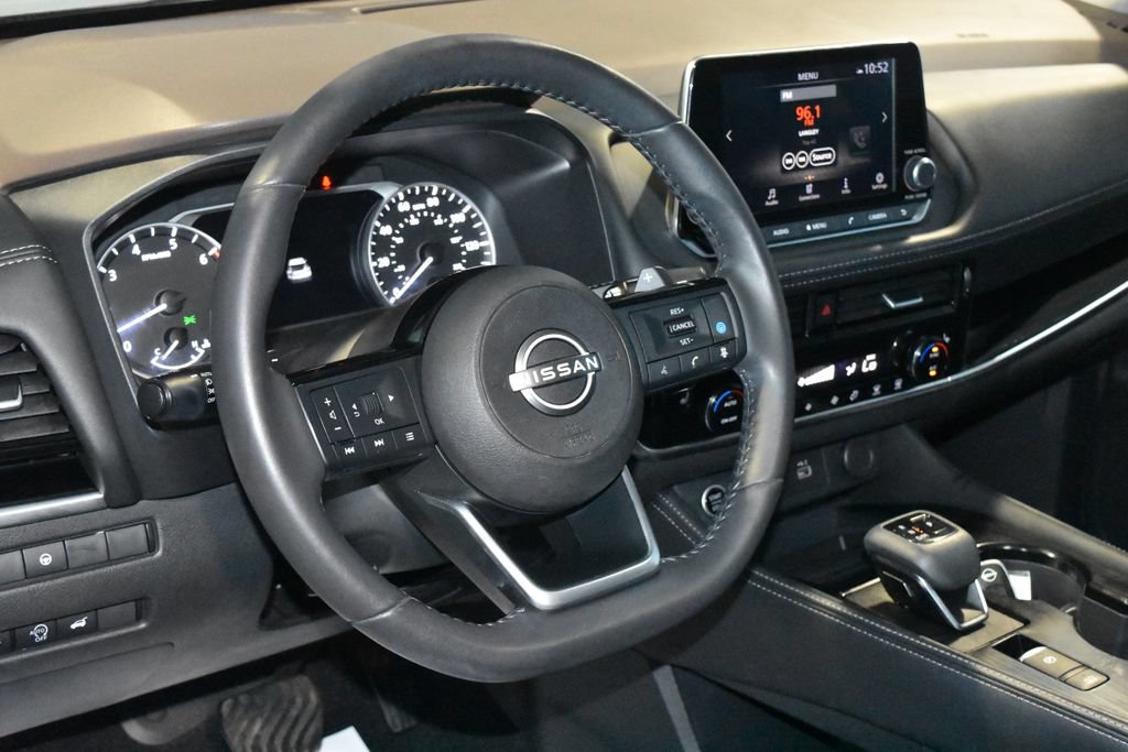 Used 2023 Nissan Rogue SL AWD/4WD image 2