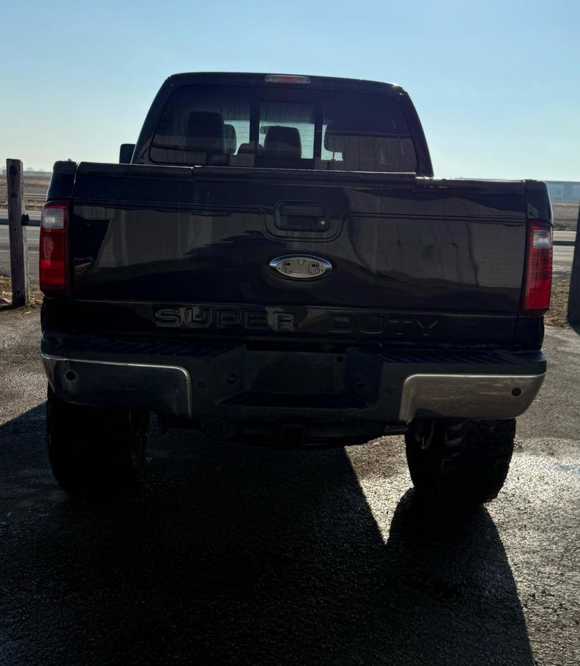 Used 2013 Ford F250 Lariat w/ Lariat Ultimate Pkg image 4