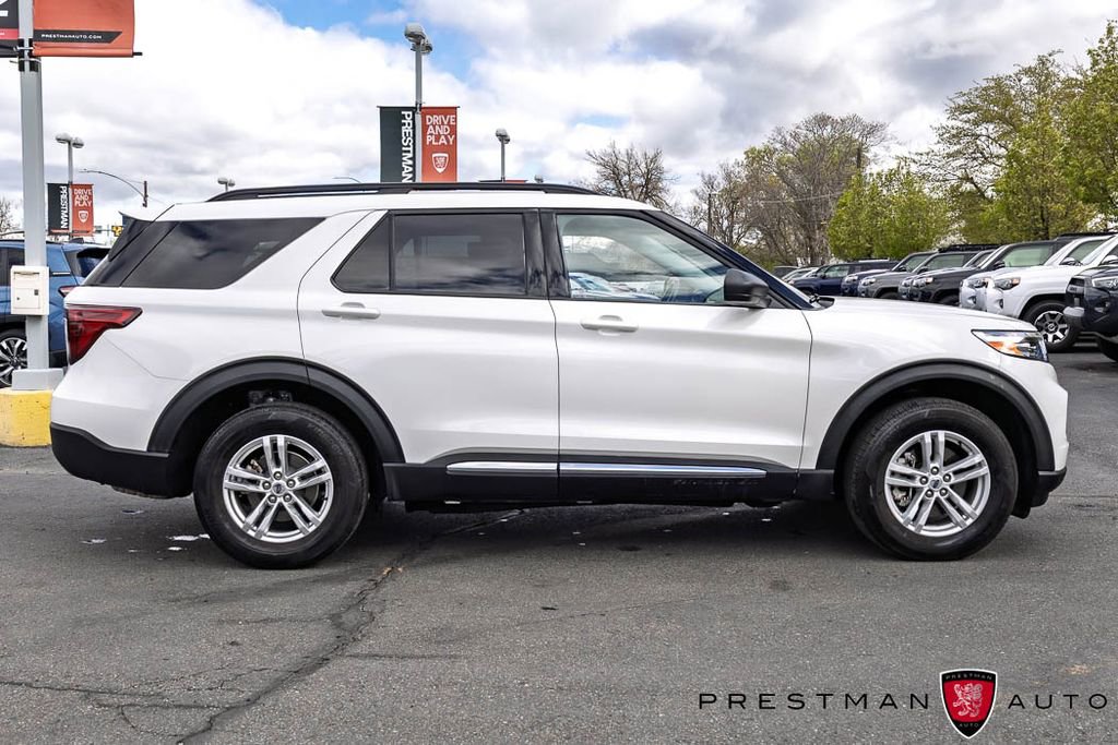 Used 2022 Ford Explorer XLT w/ Equipment Group 202A image 19