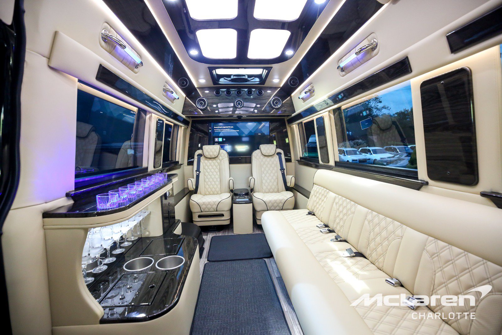 Used 2023 Mercedes-Benz Sprinter 3500 image 17