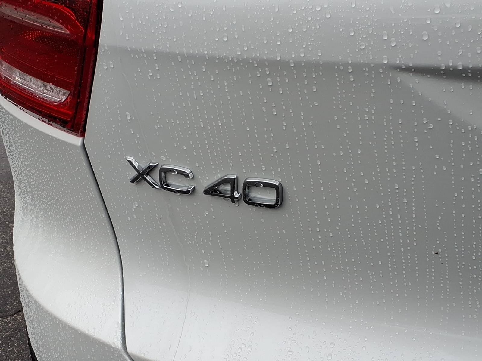 New 2026 Volvo XC40 B5 Core w/ Climate Package AWD/4WD image 5