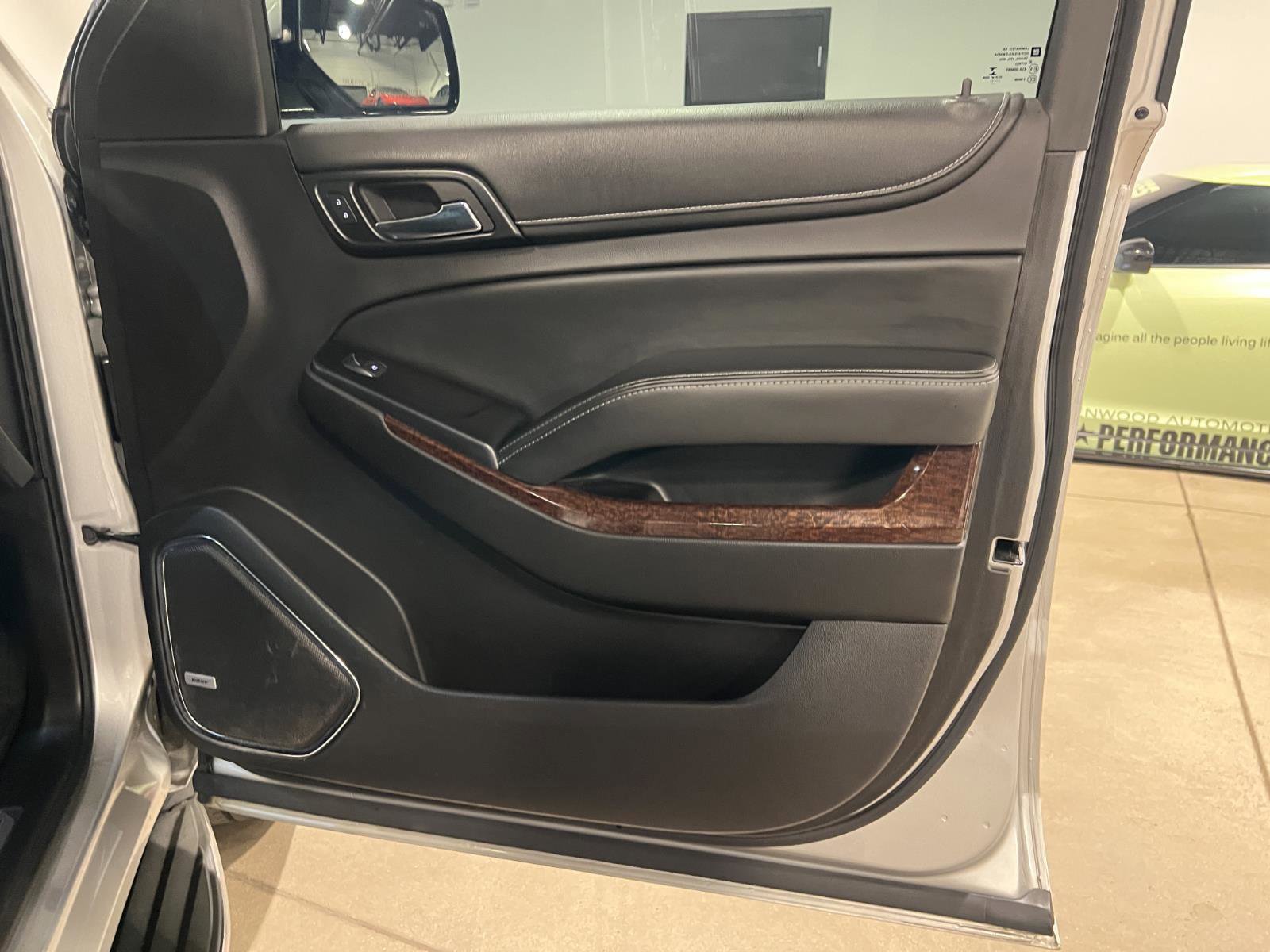 Used 2015 GMC Yukon SLT w/ Open Road Package image 46