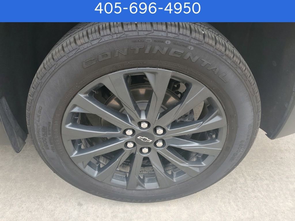 Used 2022 Chevrolet Traverse RS FWD image 11