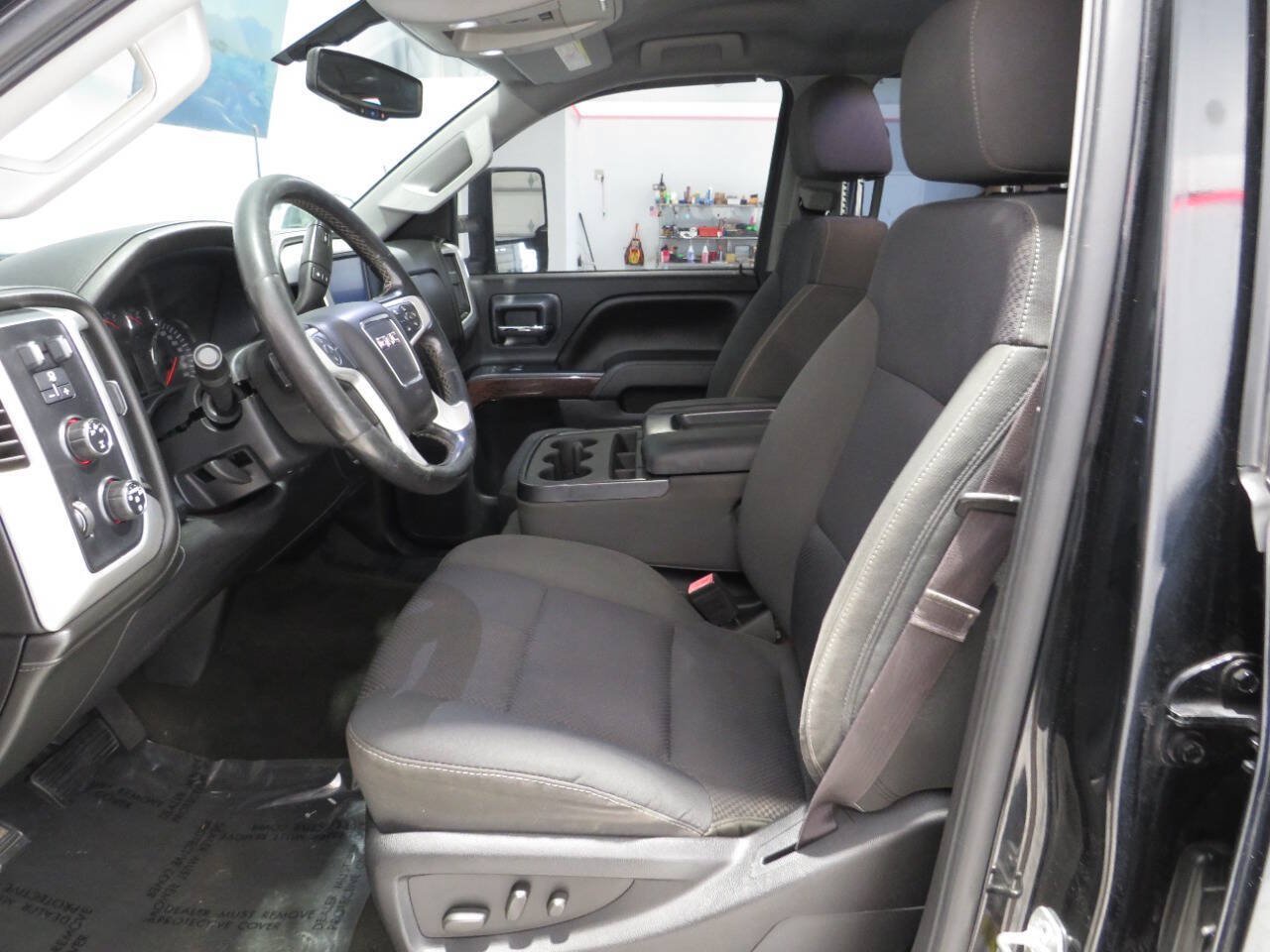 Used 2015 GMC Sierra 2500 SLE w/ SLE Preferred Package AWD/4WD image 13