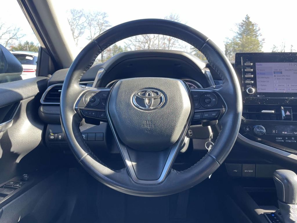 Used 2024 Toyota Camry SE image 19