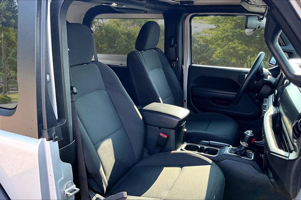 Used 2023 Jeep Wrangler Sport AWD/4WD image 7