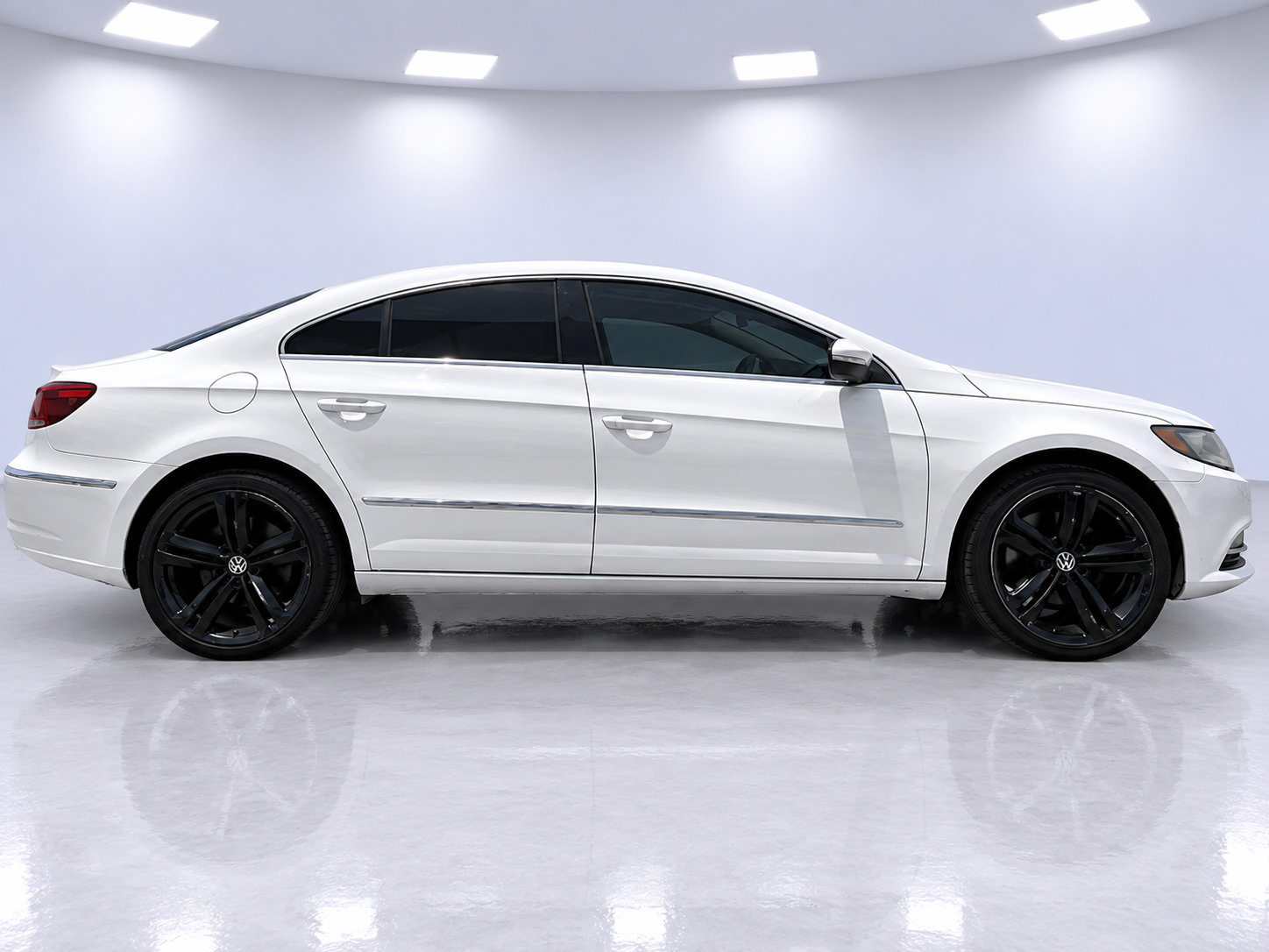 Used 2013 Volkswagen CC Sport Plus FWD image 3